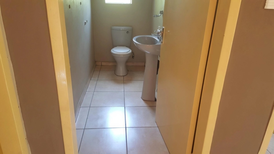 To Let 2 Bedroom Property for Rent in Vaalpark Free State